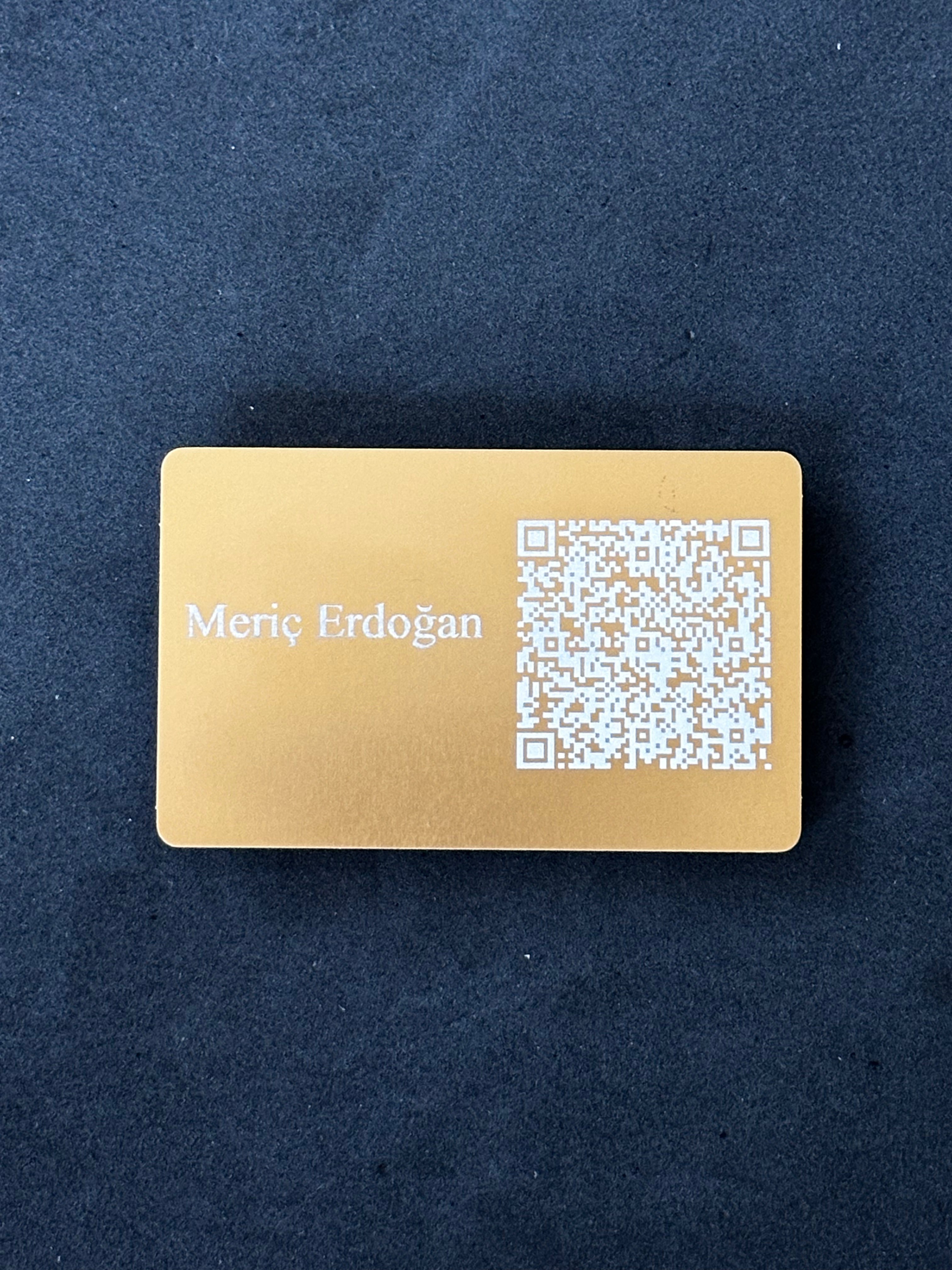 Rose Gold Metal QR kodlu Kişiselleştirilebilir Kartvizit